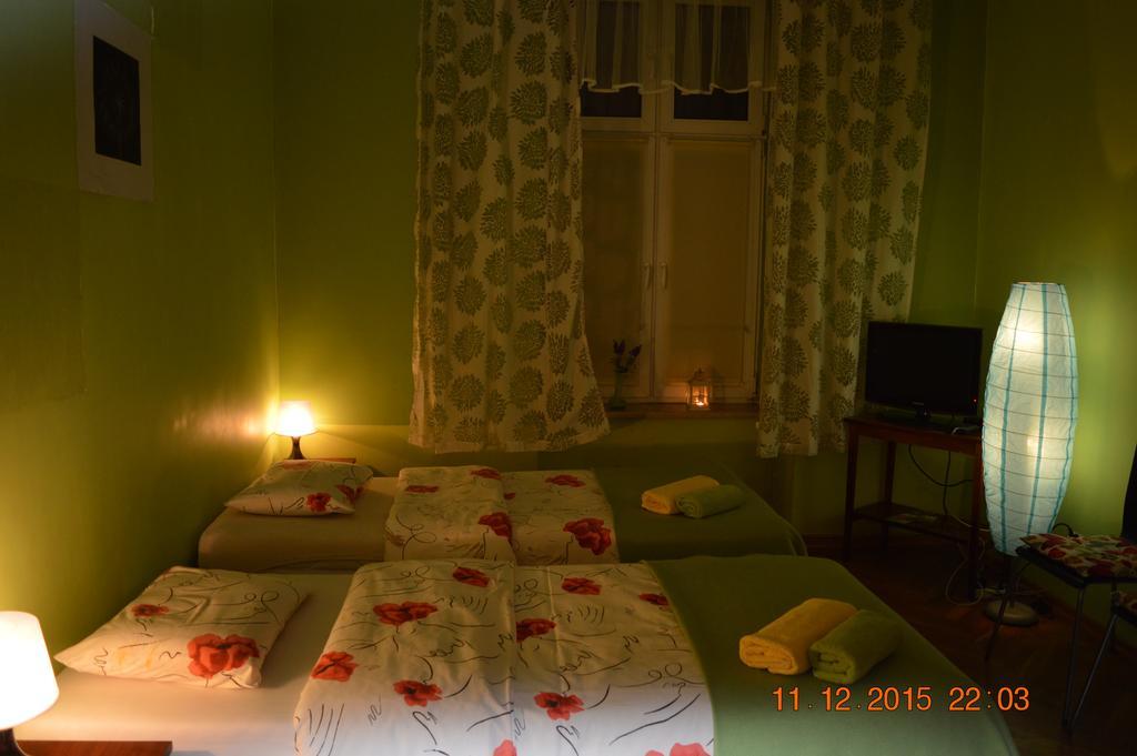 Honey Hostel Krasków Oda fotoğraf